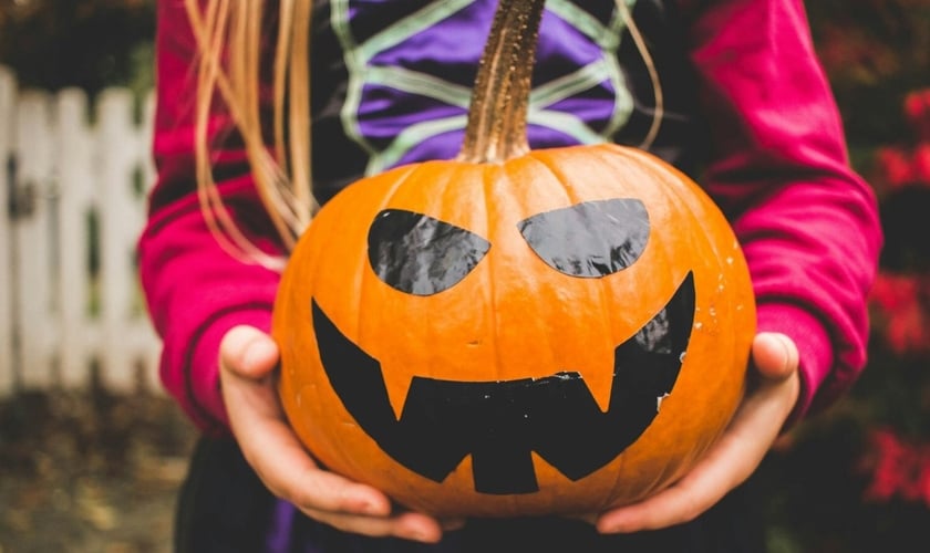 Cristãos alertam que o Halloween não é inofensivo. (Foto: Reprodução/Unsplash/Julia Raasch)