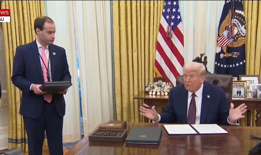 Donald Trump perdoa 23 ativistas antiaborto. (Captura de tela/YouTube/Sky News Austrália)