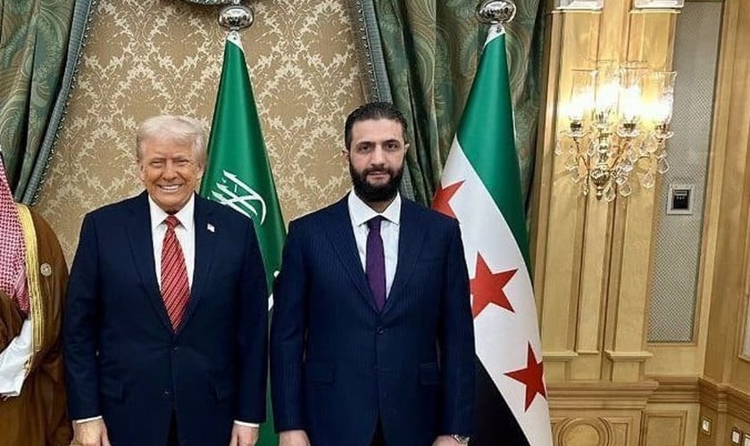 Trump e Ahmed al-Sharaa em Riade. (Foto: X/Ahmed al-Sharaa)