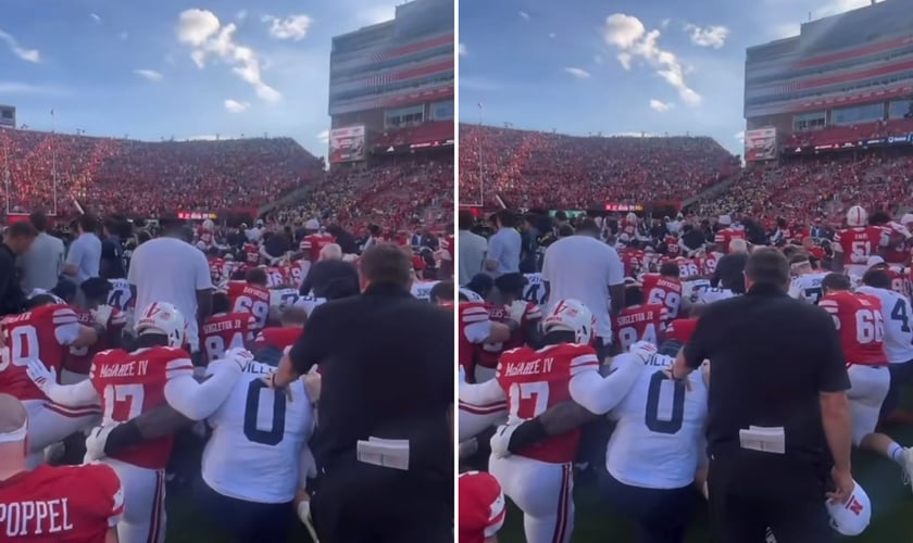 Os times orando no campo. (Foto: Reprodução/Instagram/College Football U)