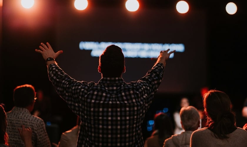 Igrejas confirmaram participação na vigília de oração de 72 horas. (Foto: Priscilla Du Preez / Unsplash)