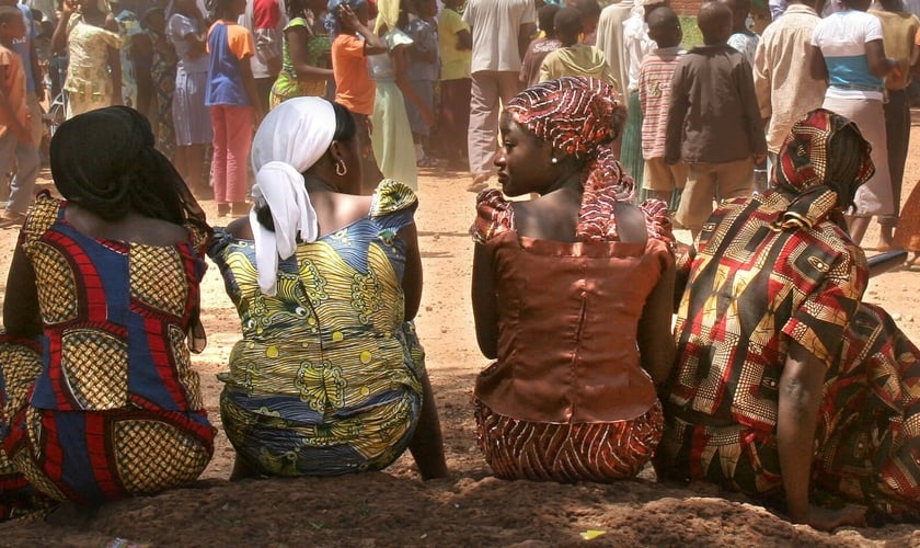 As vítimas incluem meninos e meninas com idades entre dez e dezoito anos. (Foto: Portas Abertas)
