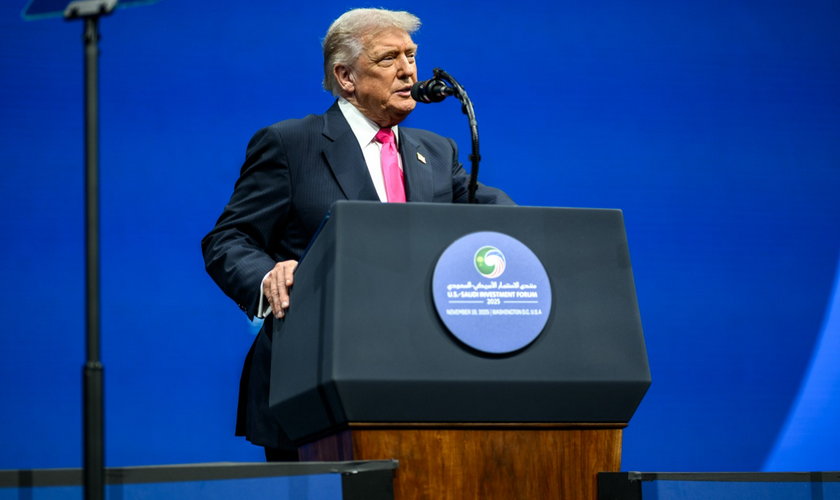 Donald Trump discursa no Fórum de Investimentos EUA-Arábia Saudita. (Foto: Casa Branca)