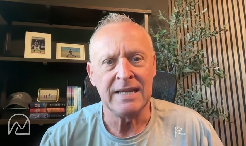 Mike McKinsey visitou o Céu, em uma experiência sobrenatural. (Foto: Reprodução/YouTube/No Longer Nomads).