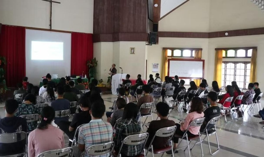 As igrejas continuam sendo alvos de extremistas islâmicos no país. (Foto: Ilustração/Portas Abertas)