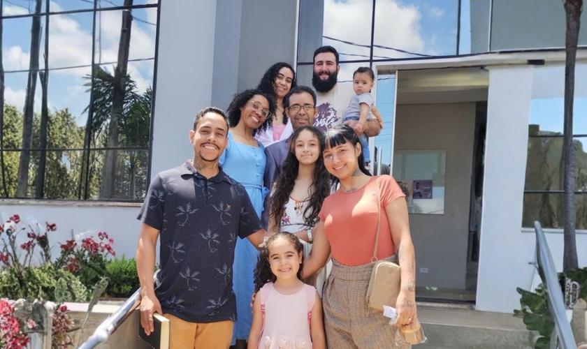 A família de Maria e José. (Foto: Reprodução/Notícias Adventistas)