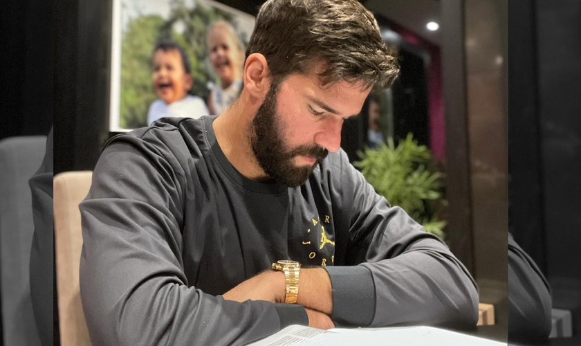 Alisson Becker. (Foto: Reprodução/Instagram/Alisson Becker)