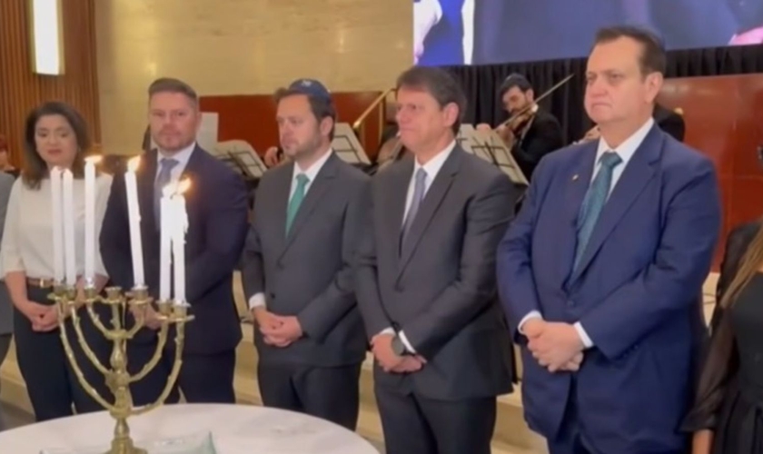 Tarcísio de Freitas na cerimônia. (Foto: Reprodução/YouTube/CNN Brasil)