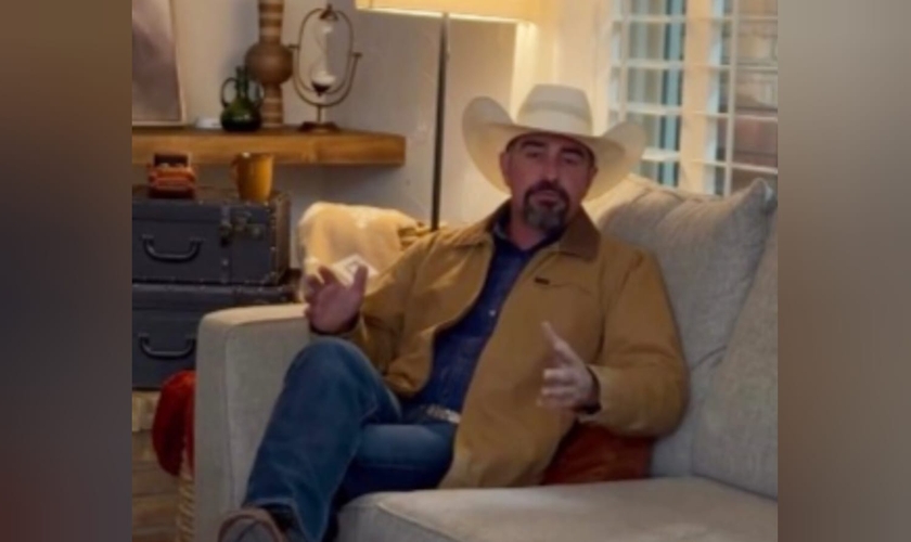 Felipe Amorim foi resgatado por Deus. (Foto: Reprodução/Instagram/Felipe Amorim).