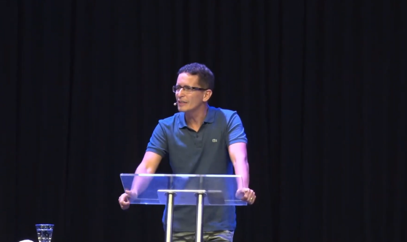 O pastor Edilson de Lira Vasconcelos. (Foto: Reprodução/YouTube/Edilson de Lira)