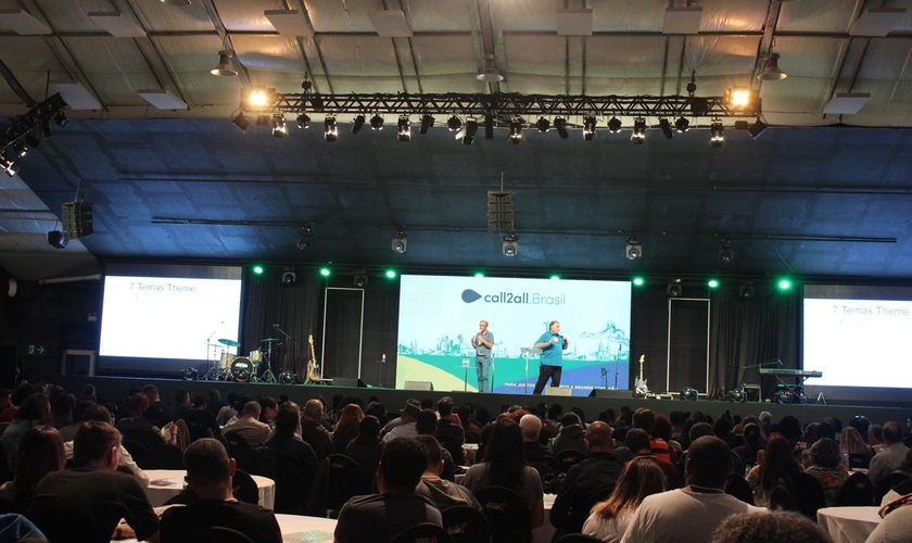 Congresso Call2all enfatiza oração e atuação nas áreas de influência da sociedade. (Foto: Divulgação)
