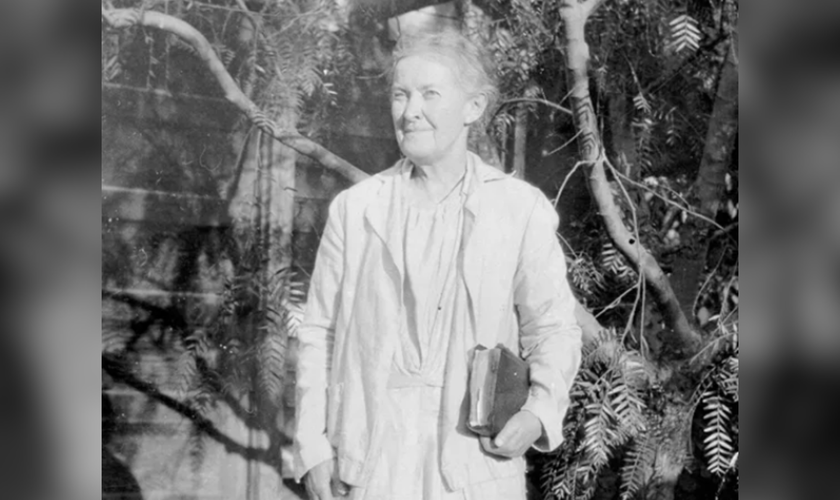 Agnes Ozman, aos 67 anos. (Foto: Medium)