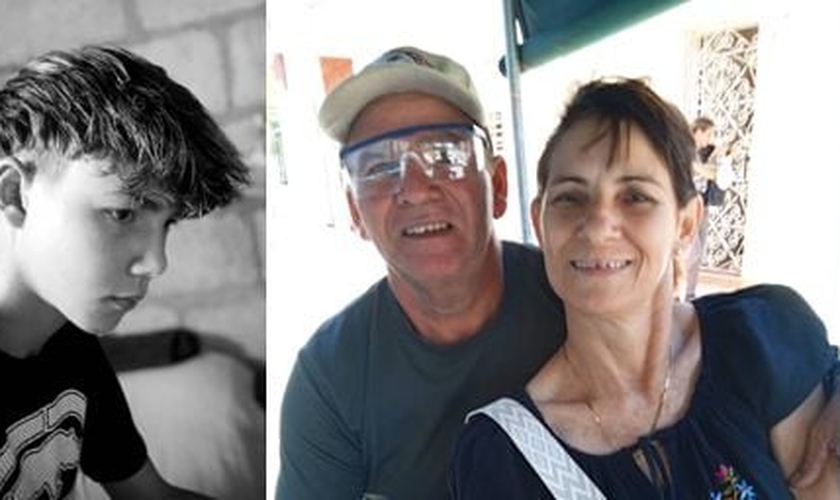 Jonathan Muir Burgos (à esquerda), pastor Elier Muir Ávila e sua esposa Minervina Burgos López. (Foto: CSW).