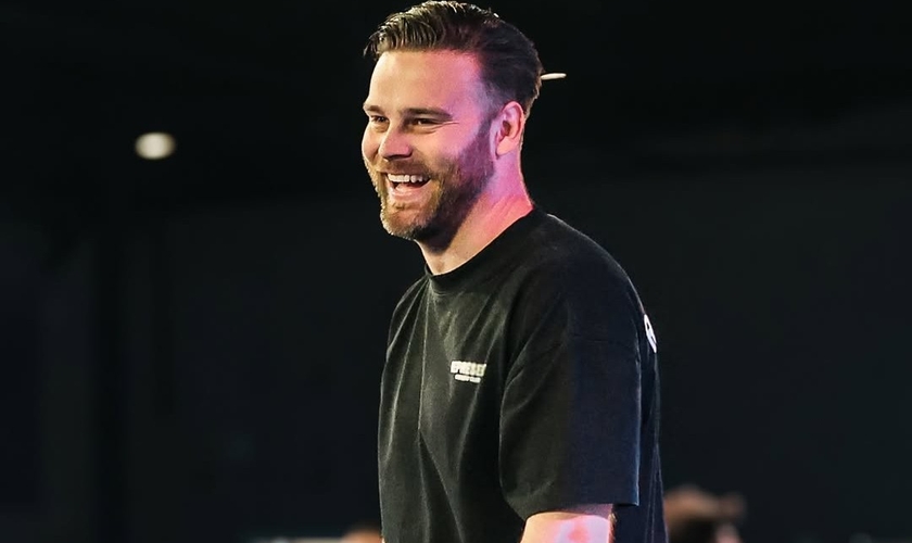 Pastor Josh Green, cofundador da Gen Zeal, no Reino Unido. (Foto: Instagram/JoshGreen1.0)