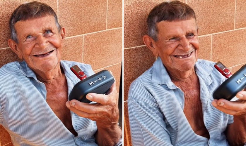 Severino ouvindo a Bíblia. (Foto: Reprodução/Instagram/Marcelo Sales)