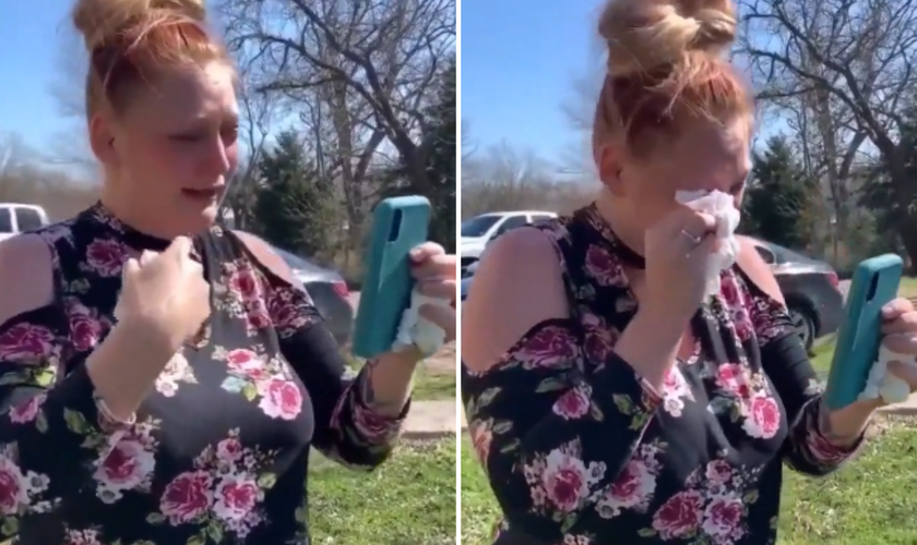 Mulher se emociona ao relatar, em chamada de vídeo, que voltou a enxergar após oração na igreja. (Captura de tela/X/iNspiritextra)