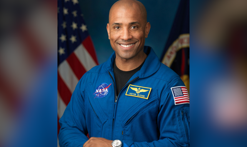 Victor J. Glover Jr., astronauta da NASA e capitão da Marinha dos EUA, é o piloto da missão Artemis II. (Foto: NASA)