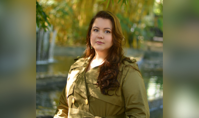 A cantora e escritora Nathalia Nunes. (Foto: Arquivo pessoal)