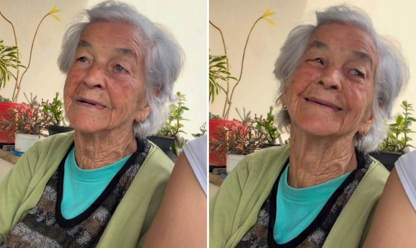 A idosa testemunhando sua fé. (Foto: Reprodução/Instagram/Ana Laura Almeida)