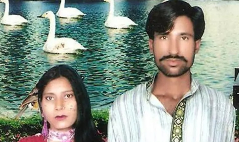 O casal cristão Shahzad Masih e Shama Bibi. (Foto: Reprodução/ACN)