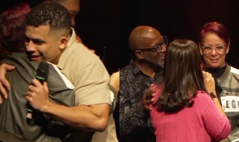 Sara se reconciliou com Deus no palco do stand-up. (Foto: Reprodução/Instagram/eusouwelson).