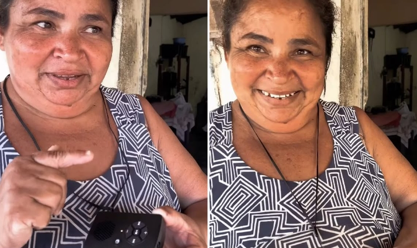 Dona Cida ouvindo a Bíblia. (Foto: Reprodução/Instagram/Letícia Nagel)