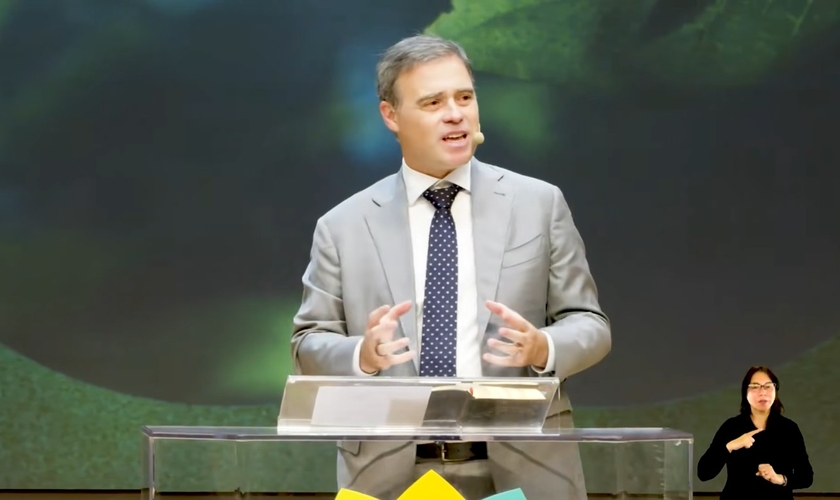 O ministro André Mendonça. (Foto: Reprodução/YouTube/Igreja Presbiteriana de Pinheiros).