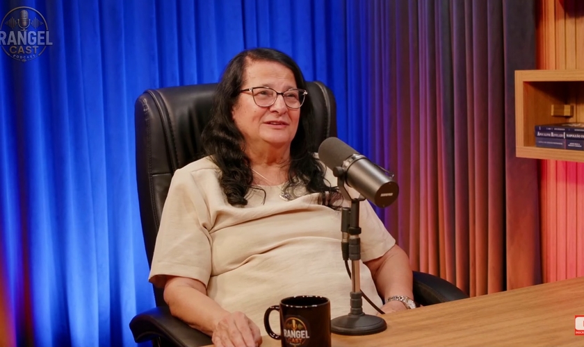 Célia Alves. (Foto: Reprodução/YouTube/Rangel Cast).