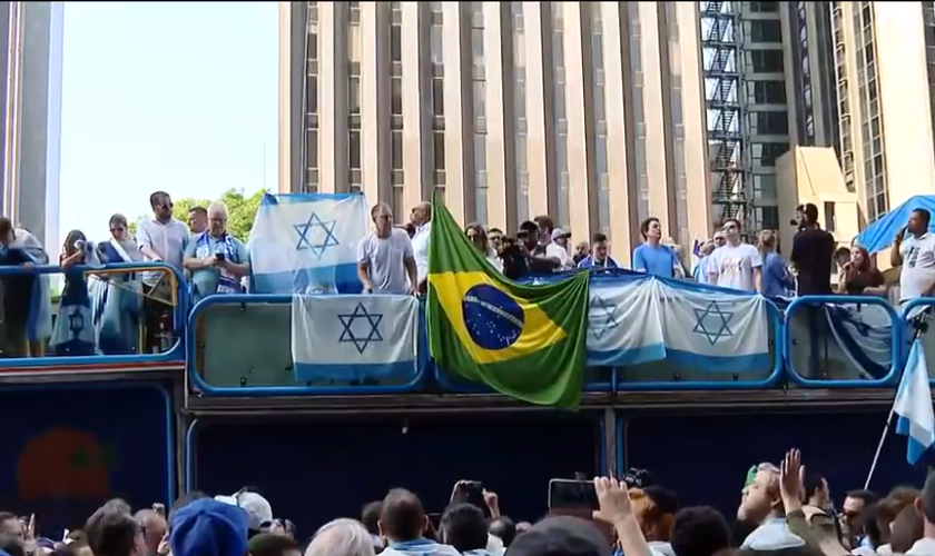Manifestação pró-Israel na Avenida Paulista, em São Paulo. (Captura de tela/YouTube/CNN Brasil)