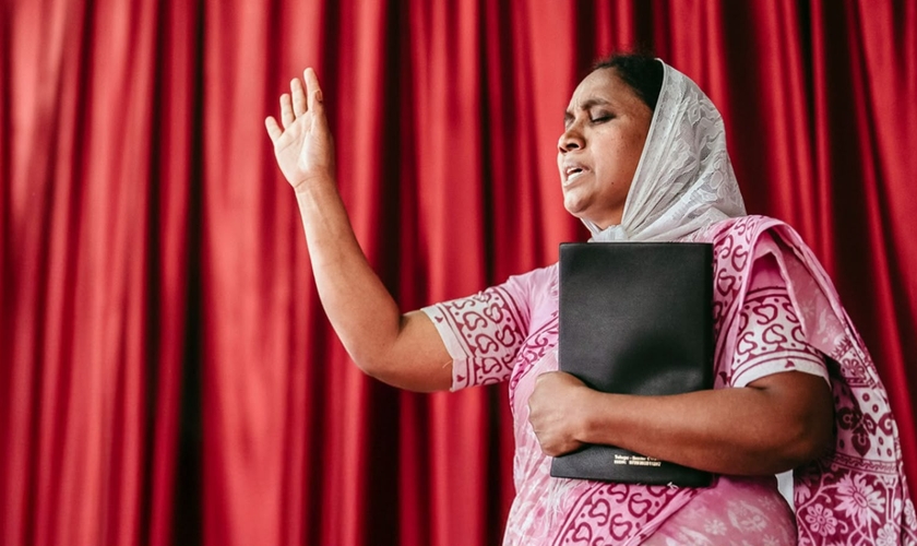 Muitos moradores de Bihar estão se rendendo a Jesus. (Foto: Ilustração/Portas Abertas)