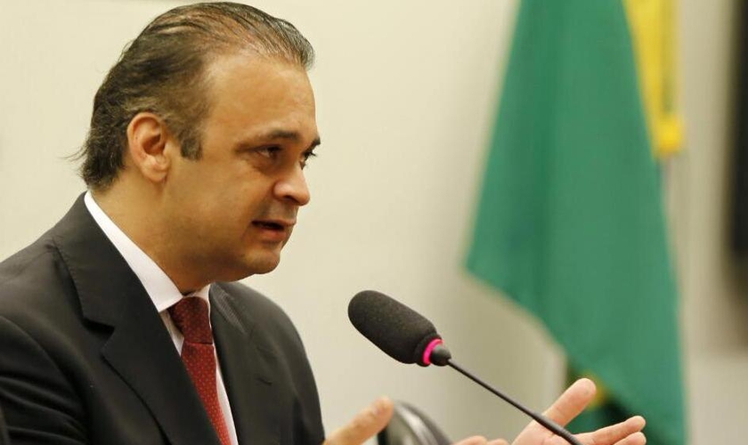 Roberto de Lucena é pastor da Igreja O Brasil para Cristo, deputado federal pelo PV / SP e integrante da Frente Parlamentar Evangélica. (Foto: Divulgação)