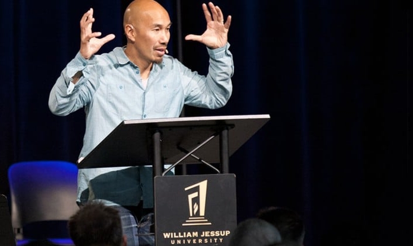 “Se Jesus tivesse uma igreja, muitos não iriam nela”, diz Francis Chan