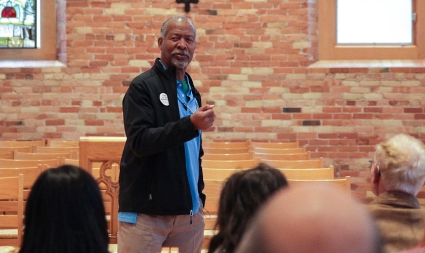 Dr. Haywood Robinson fez centenas de abortos, mas mudou após ser tocado pelo Evangelho. (Foto: 40 Days for Life)