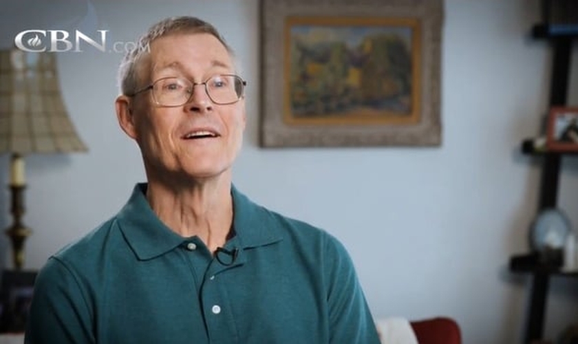Paul Ernst era um cientista ateu, que se converteu após seus 50 anos de idade e hoje compartilha seu testemunho. (Foto: CBN News)