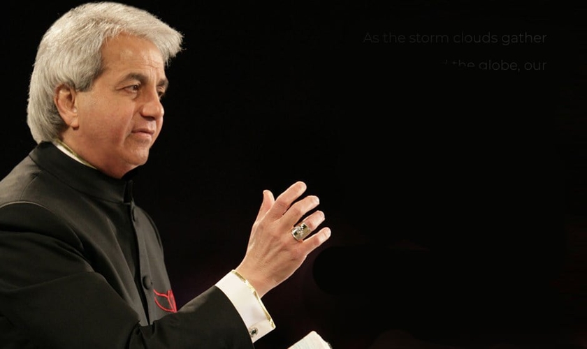 Benny Hinn testemunha restauração em período de vida espiritual morta. (Charisma News)
