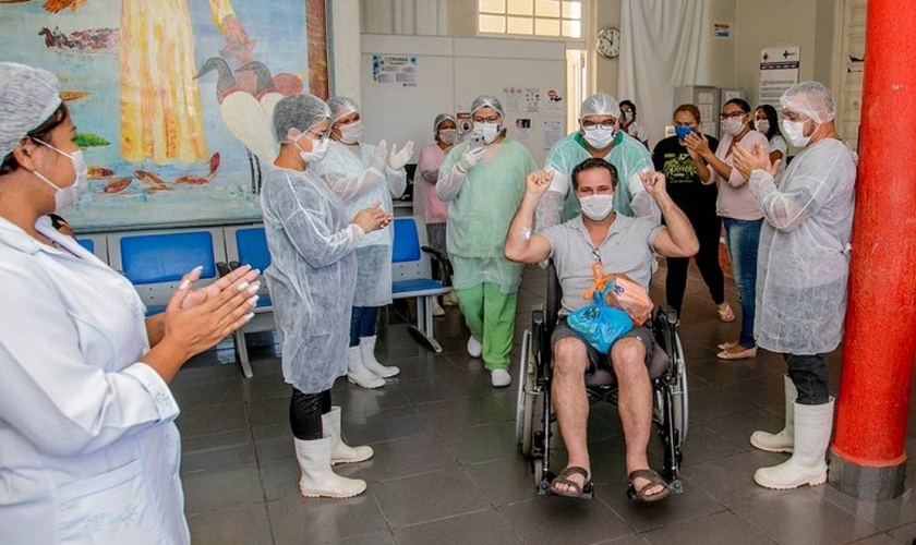 Aparecido José Brandão, de 48 anos, primeiro paciente a contrair o novo coronavírus (Covid-19) em Corumbá, recebeu alta da Santa Casa no começo de abril. (Foto: Renê Márcio Carneiro / PMC)