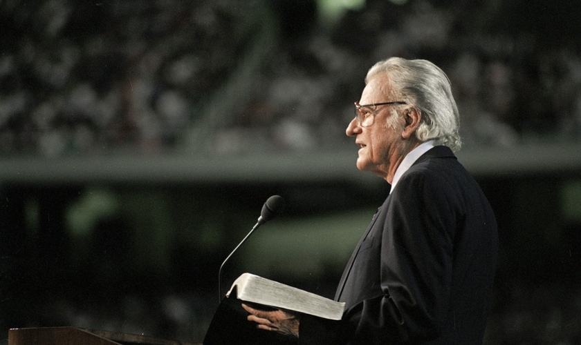 Billy Graham pregou para 215 milhões de pessoas em 185 países. (Foto: Billy Graham Evangelistic Association)