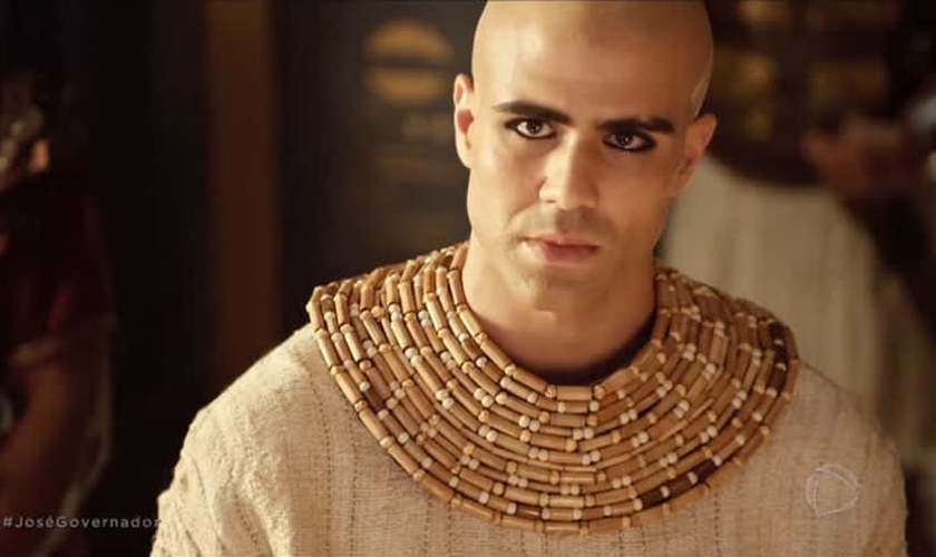Imagem de José interpretando sonho na novela Gênesis. (Foto: Reprodução/TV Record)