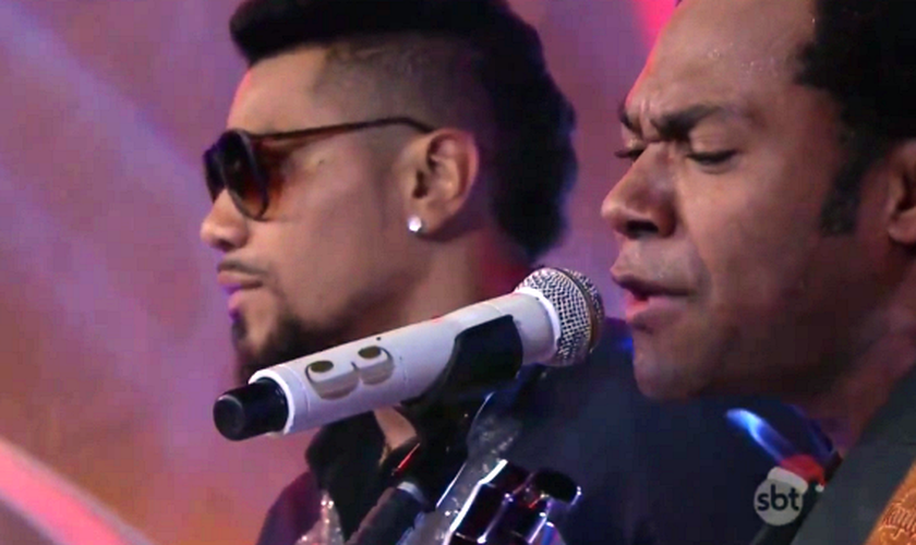 Naldo Benny se converteu e passou a cantar ao lado de Thalles Roberto, que gravaram juntos a música “Quero Sua Vida Em Mim.”