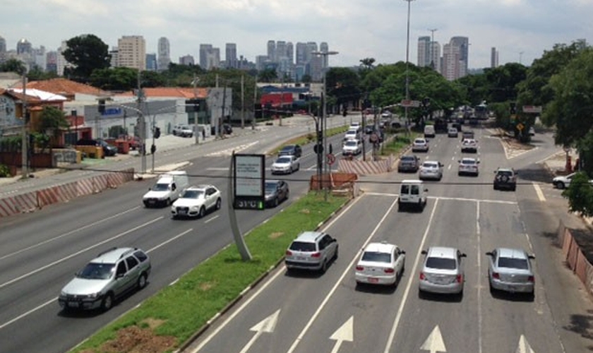 corredor de ônibus