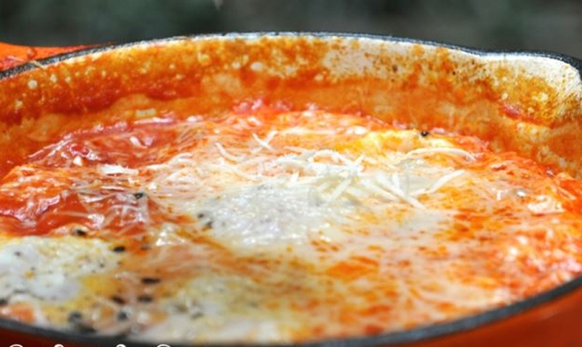 Ovo mole à parmegiana