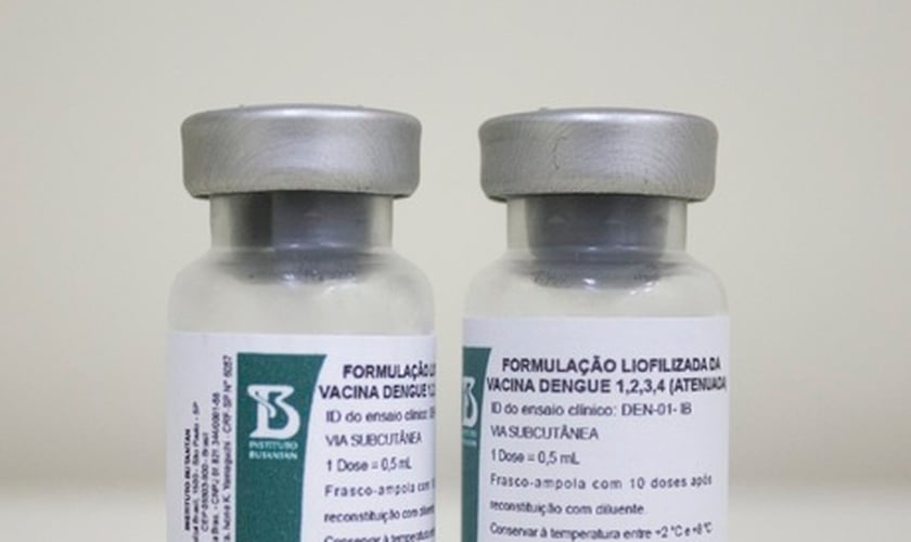 Vacina contra dengue adiada