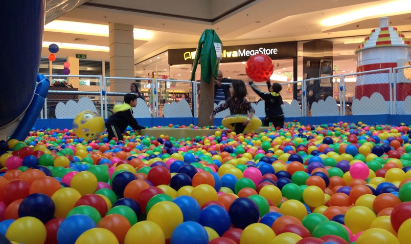 Mar de Bolinhas no Shopping ABC