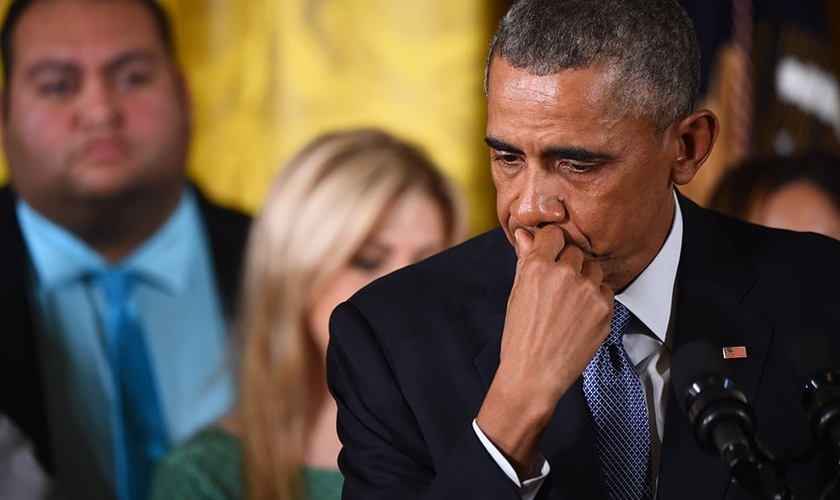 Emocionado, o presidente dos Estados Unidos, Barack Obama, citou uma fala de Jesus Cristo em discurso. (Foto: Reprodução/ The Times)