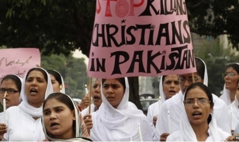 Cristãs Paquistanesas Protestam. Imagem: Reuters.