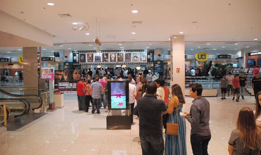 Sessão de pré estréia do filme em São Paulo lota duas salas de cinema. (Foto: Guiame/ Marcos Paulo Corrêa)
