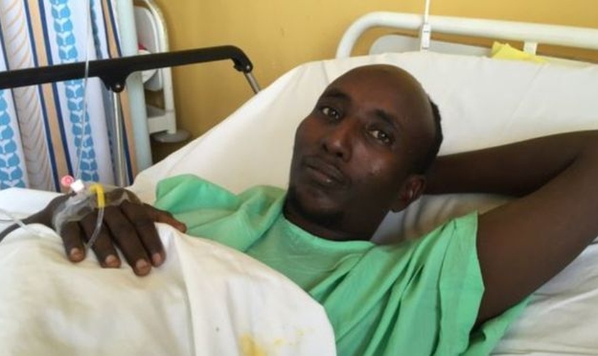 Salah Farah arriscou sua vida ao proteger cristãos. (Foto: Jill Craig / VOA)