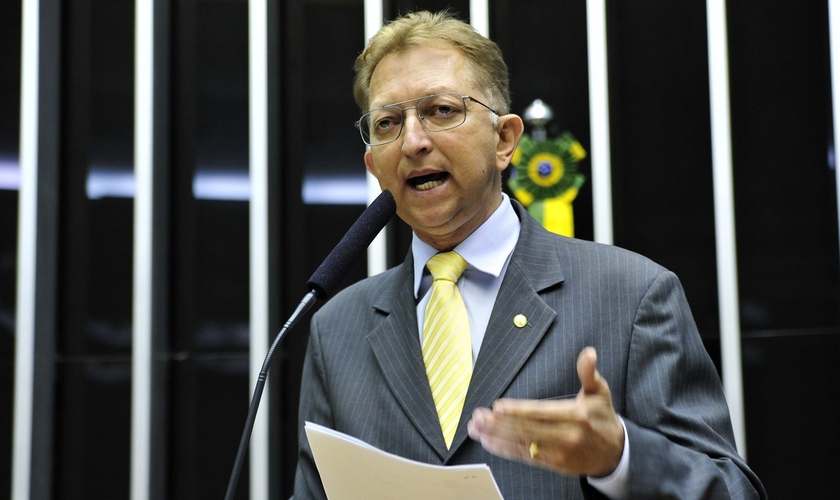 Deputado João Campos é o presidente da bancada evangélica na Câmara.