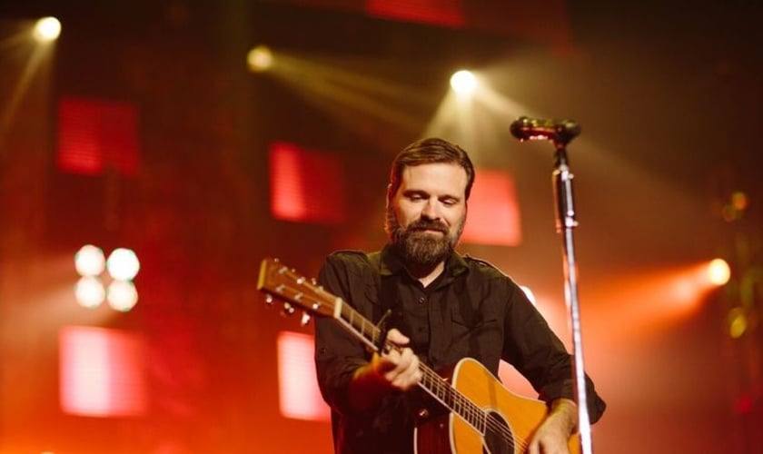 Mac teve um real encontro com Deus em seu último ano do ensino médio. (Foto: Divulgação).