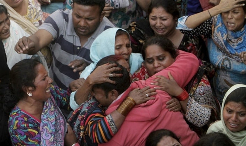 O exército com o qual o marido de Mushtaq serve não ofereceu muita proteção para sua família. (Foto: Reprodução).